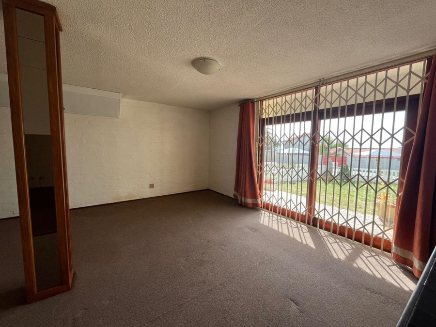 To Let 3 Bedroom Property for Rent in Humewood Eastern Cape